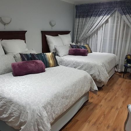 Good 2 Go Guest House 伯诺尼 外观 照片